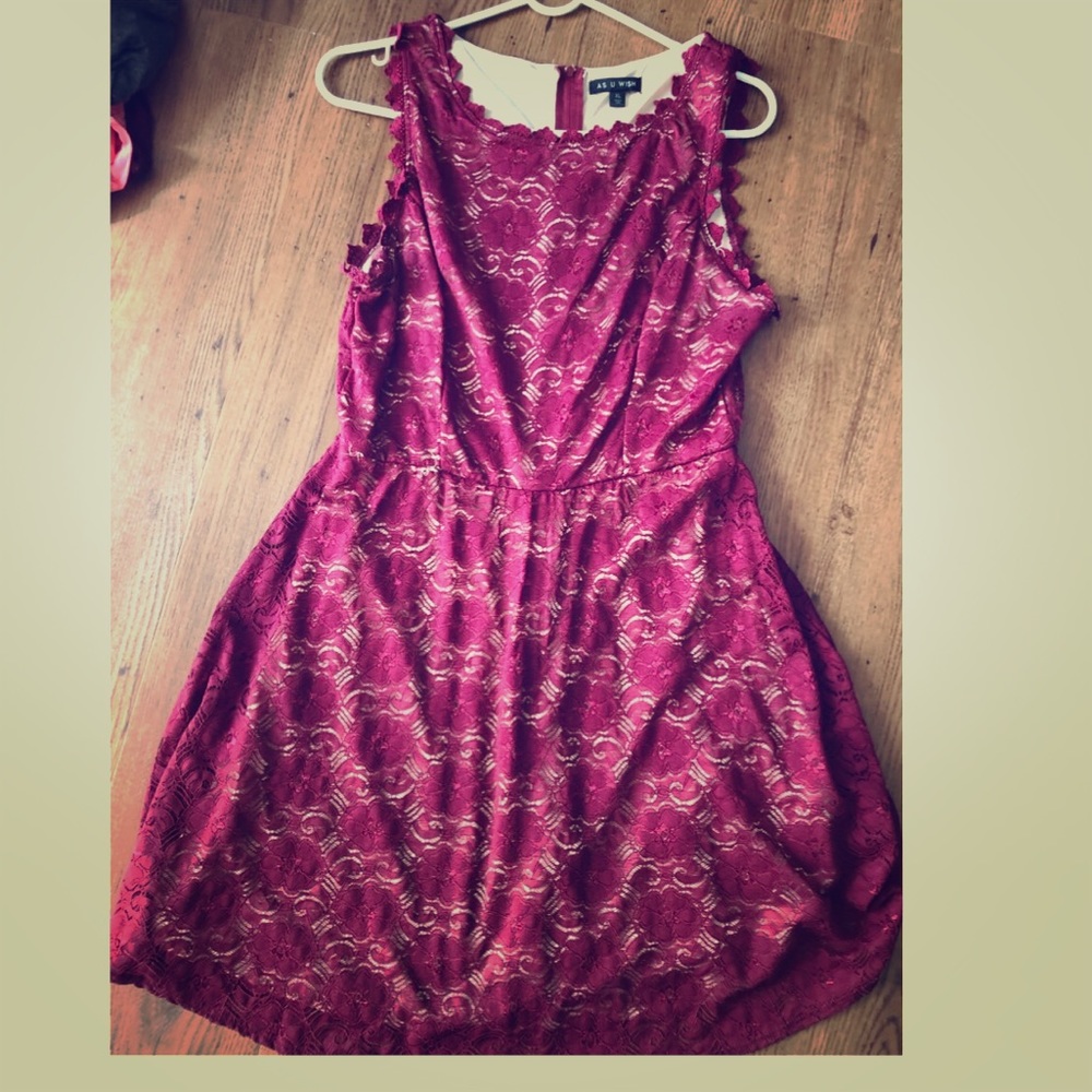 Cute burgundy dress